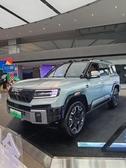 重庆涪陵区阳翔欧企业管理咨询比亚迪方程豹硬派越野的爆款，英菲尼迪35周年与你共成长